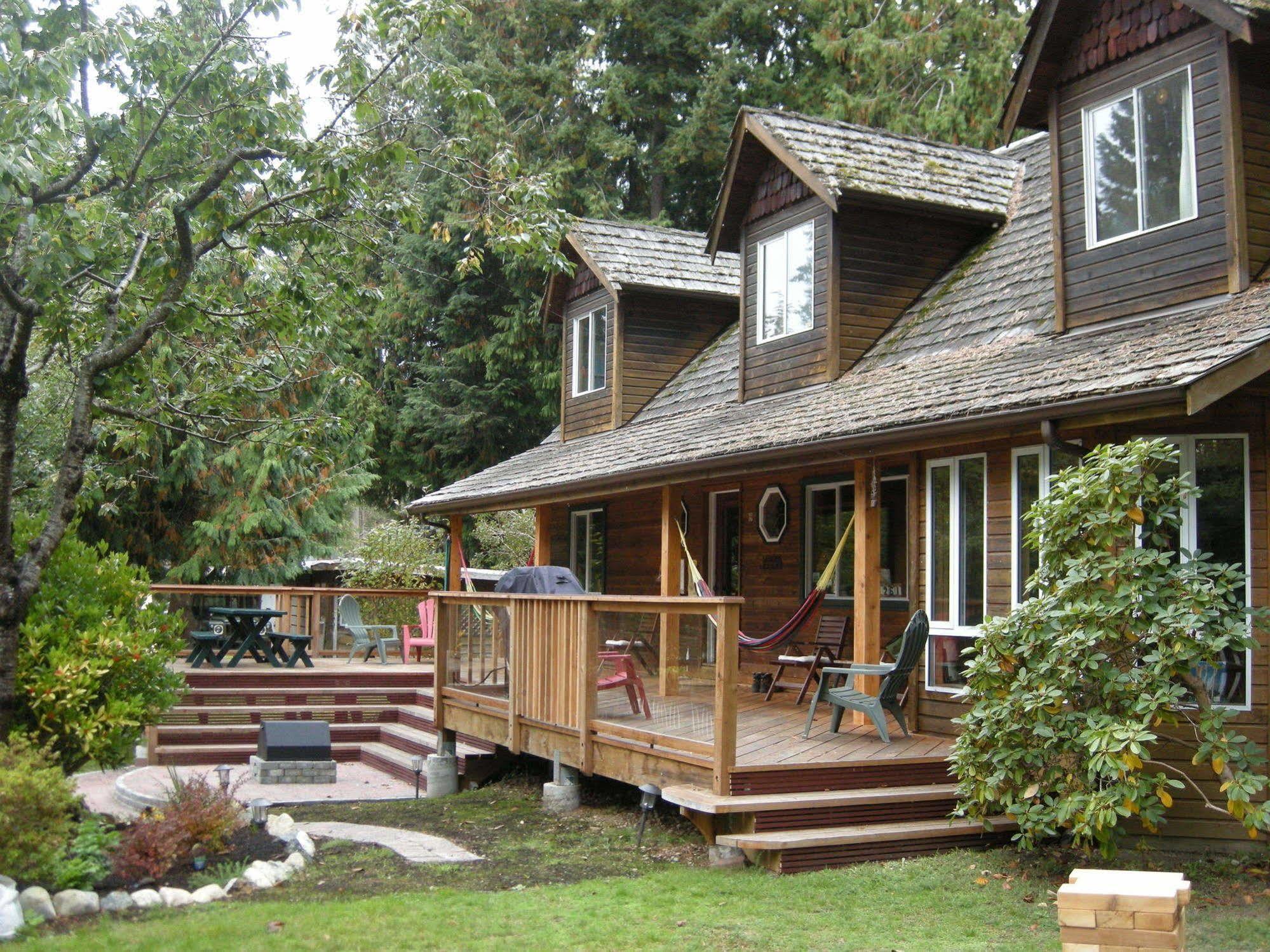 Up The Creek Backpacker'S Lodge Roberts Creek Esterno foto