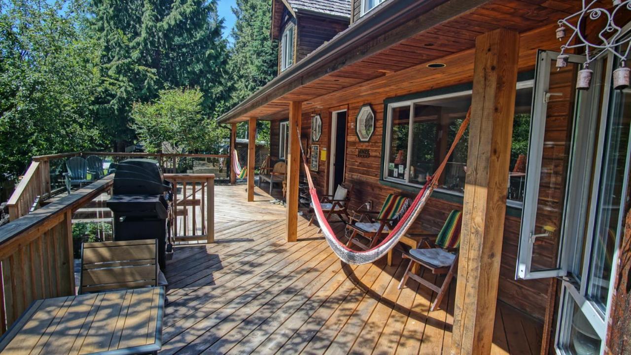 Up The Creek Backpacker'S Lodge Roberts Creek Esterno foto